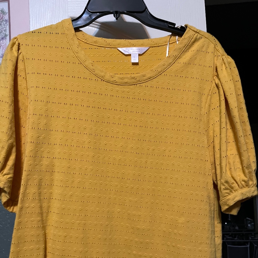 Lauren Conrad eyelet mustard yellow short sleeve top-Large